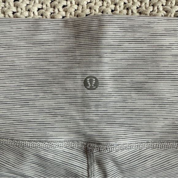 Lululemon Wunder Under Hi-Rise 7/8 Tight Wee Are From Space Nimbus Sz 12 - Picture 3 of 8